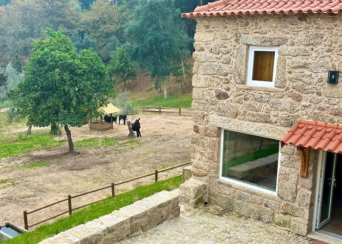 Casas Da Casa Do Telhô * Castelbuono