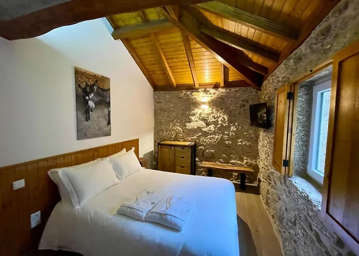 Lodge Casas Da Casa Do Telhô Castelbuono